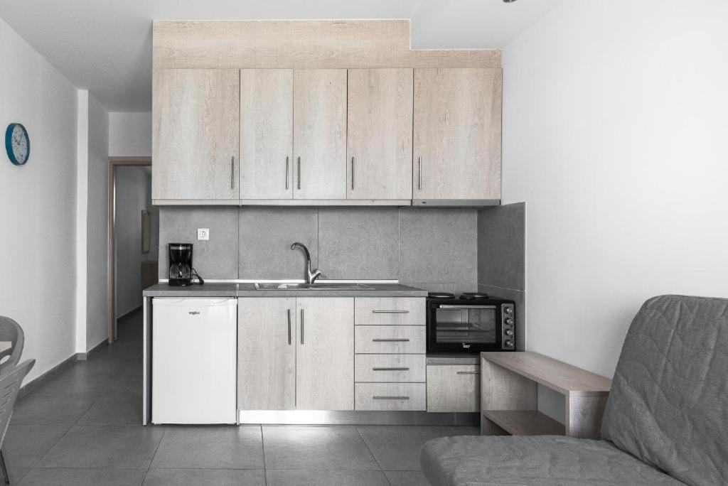 Blue Horizon 5 Apartment Nea Kallikrateia Ngoại thất bức ảnh