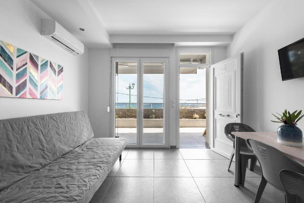 Blue Horizon 5 Apartment Nea Kallikrateia Ngoại thất bức ảnh