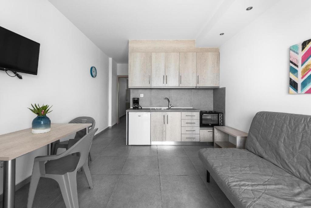 Blue Horizon 5 Apartment Nea Kallikrateia Ngoại thất bức ảnh